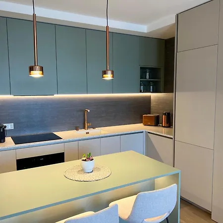 Cozy Designer Apartments, Self Check-in & Free Parking Κλαϊπέντα