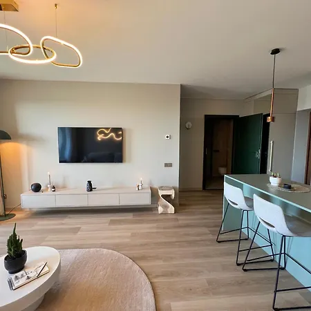 Cozy Designer Apartments, Self Check-in & Free Parking Lägenhet Klaipėda